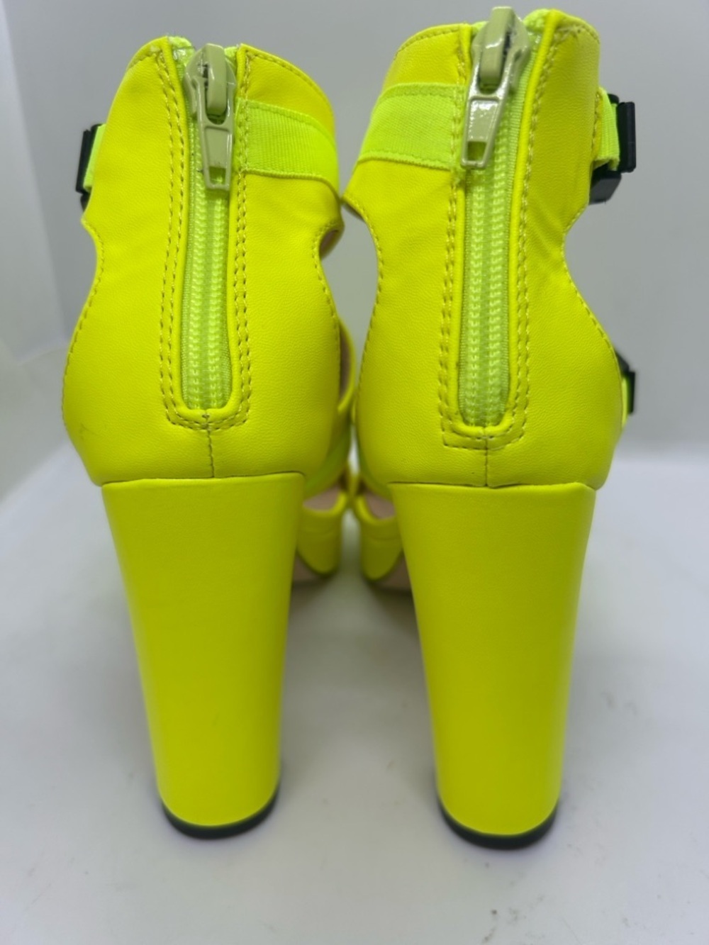 Chase + Chloe Neon yellow
platform straps shoes Size 6.5 - Picture 3 of 13